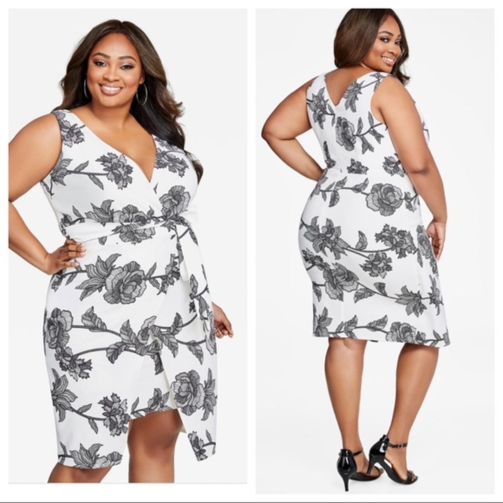 Bebe Tulip Hem Floral Sleeveless Dress 22W 24W